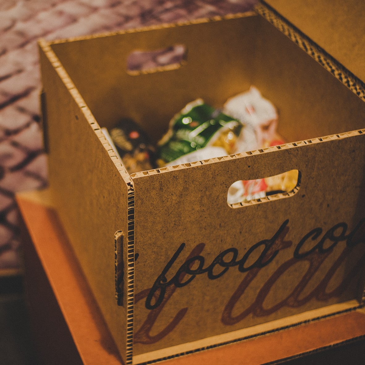 BOÎTE CADEAUX "FOOD DESIGN" 40X38X22 CM